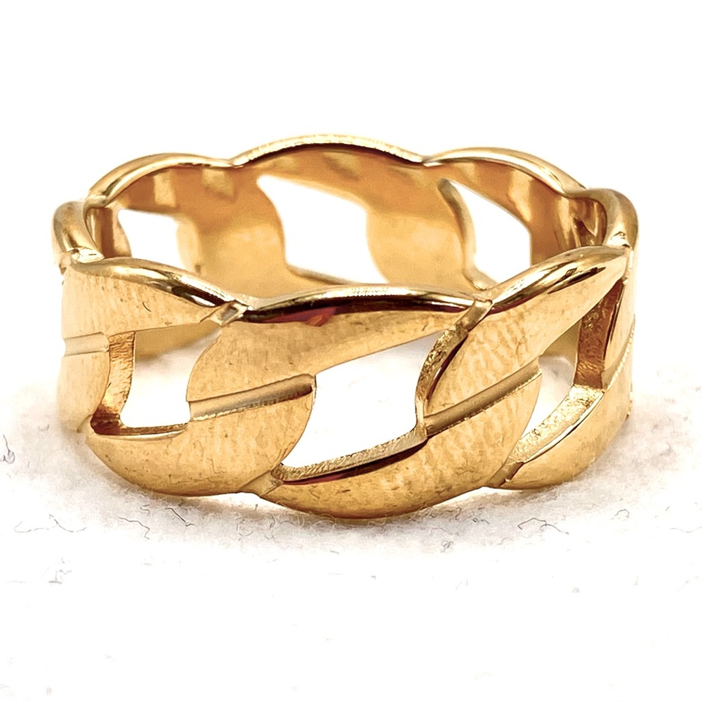 Gold Curb Chain Link Ring
